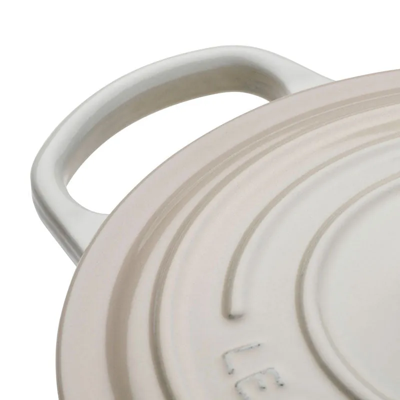 Le Creuset Signature Cast Iron Round Casserole Meringue 18cm