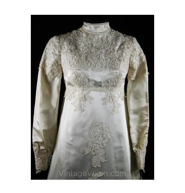 Size 8 Wedding Dress - Elegant Lace Satin Bridal Gown with Pearl Collar - Detachable Train - 60s Deadstock - Bust 34.5 - Waist 29 - 34163-1