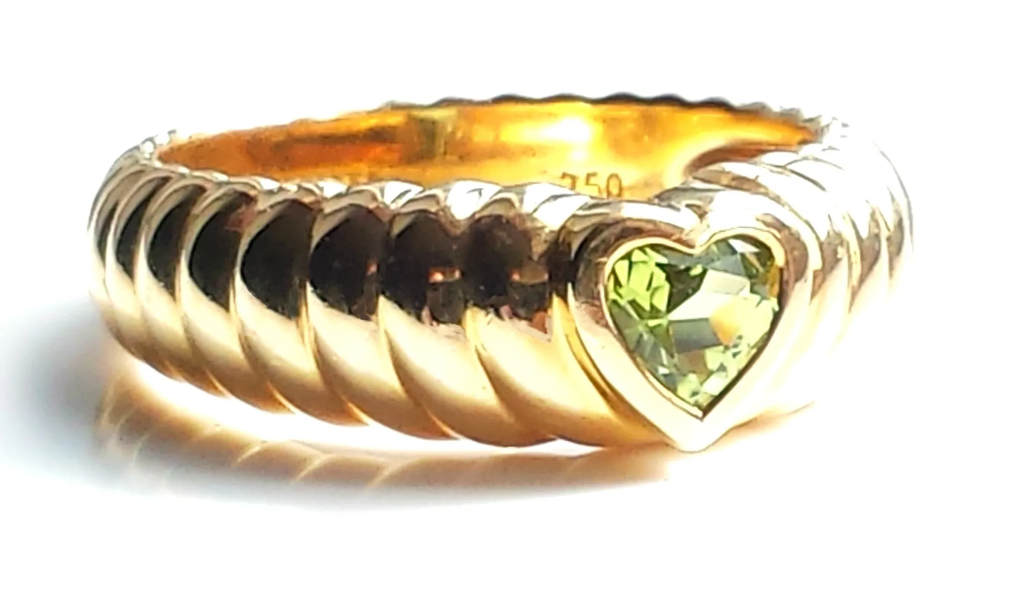 Tiffany & Co. Vintage Heart-Shaped Peridot Ring in 18k Yellow Gold