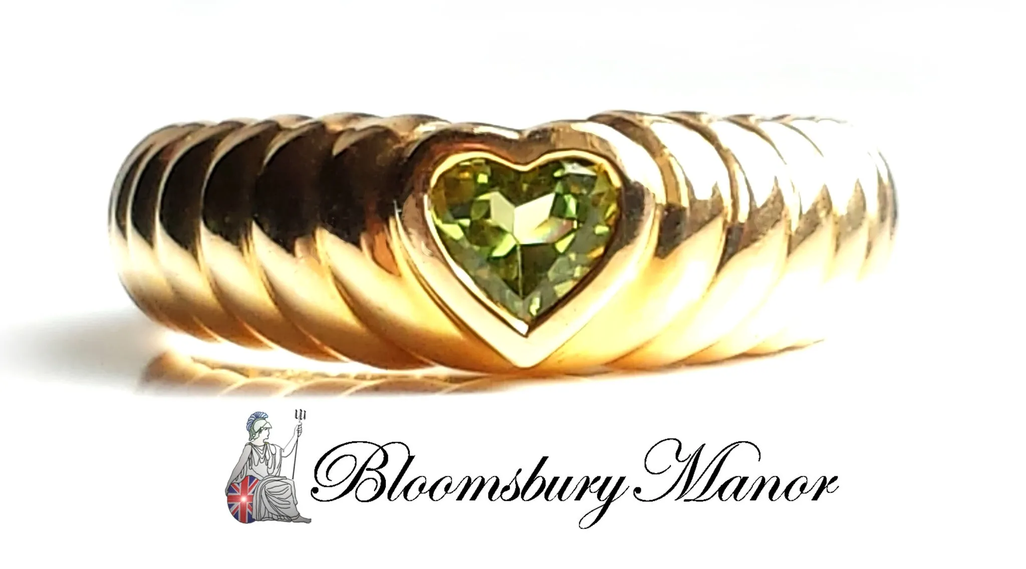 Tiffany & Co. Vintage Heart-Shaped Peridot Ring in 18k Yellow Gold